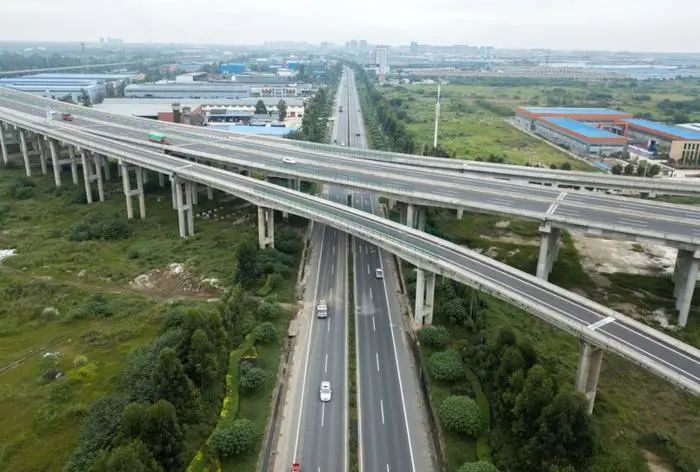 【决战四季度】旧路焕新颜!这条路预计明年1月完成修复!