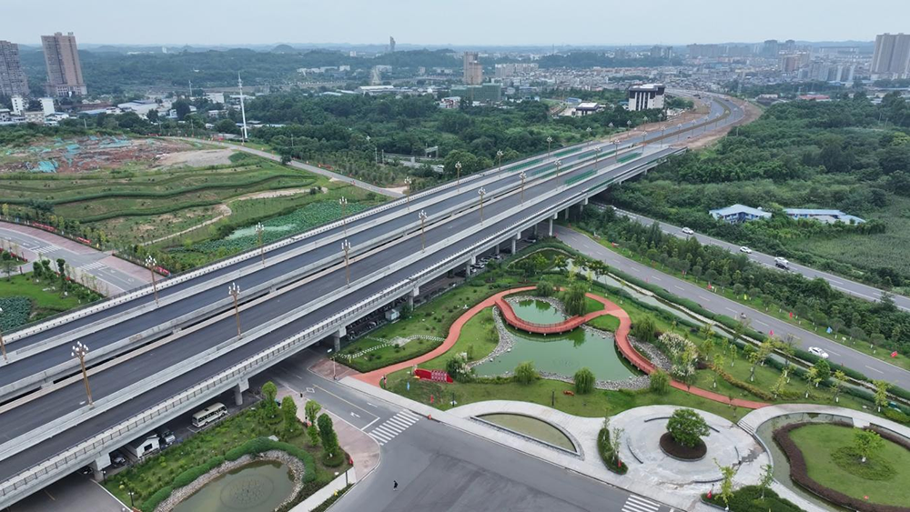 展“答卷”| 为民生“开路”,为幸福“添彩”——写在成德大道德罗项目通车之际